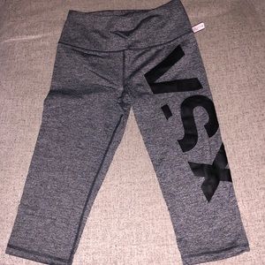 NWT Victoria’s Secret VSX knockout crop leggings